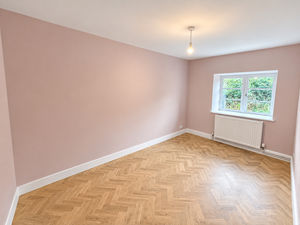 Bedroom- click for photo gallery